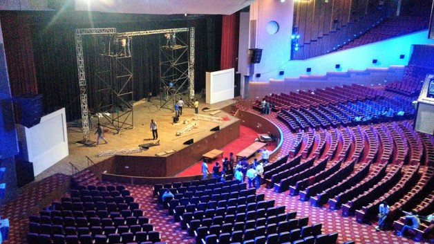 Stage is set. (Source - Hugo Barra's Facebook)