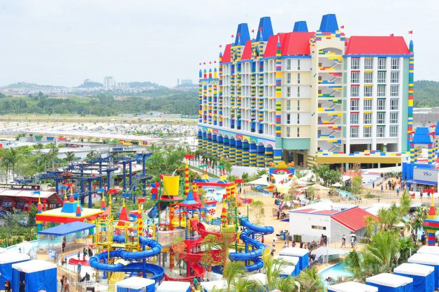 Legoland ticket discount LEGOLAND ® Florida Resort is the perfect kid-friendly amusement park built specifically to inspire children’s imaginations and creativity with the wonderful world of LEGOs.