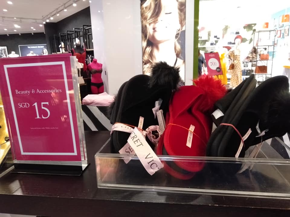 Victoria's Secret Outlet Sale in IMM has beauty products, bags and