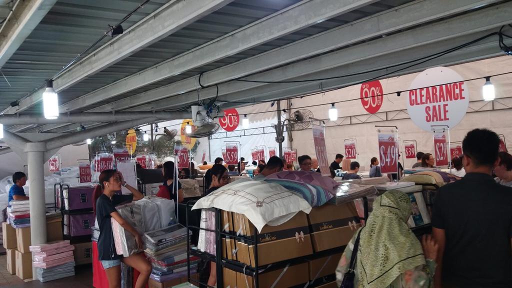 Bedding retailer Jean Perry will be having YearEnd Warehouse Sale from