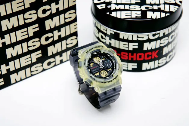 美品 希少 カシオ Gショック GMA-S140MC MISCHIEF コラボ MISCHIEF x G-Shock GMAS140MC-1A 