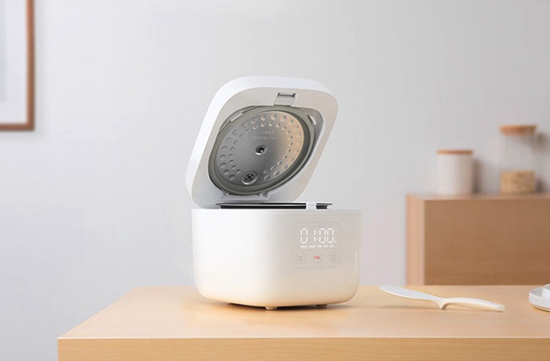 Xiaomi has a 40 Compact Rice Cooker with 5layer thick pot and serves