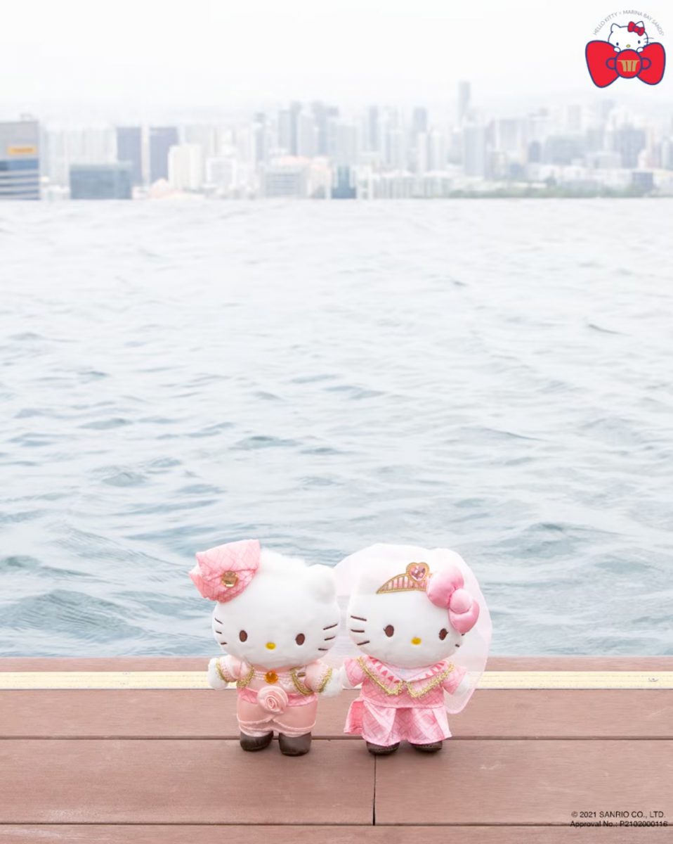 Marina Bay Sands selling Hello Kitty Wedding Plushies for