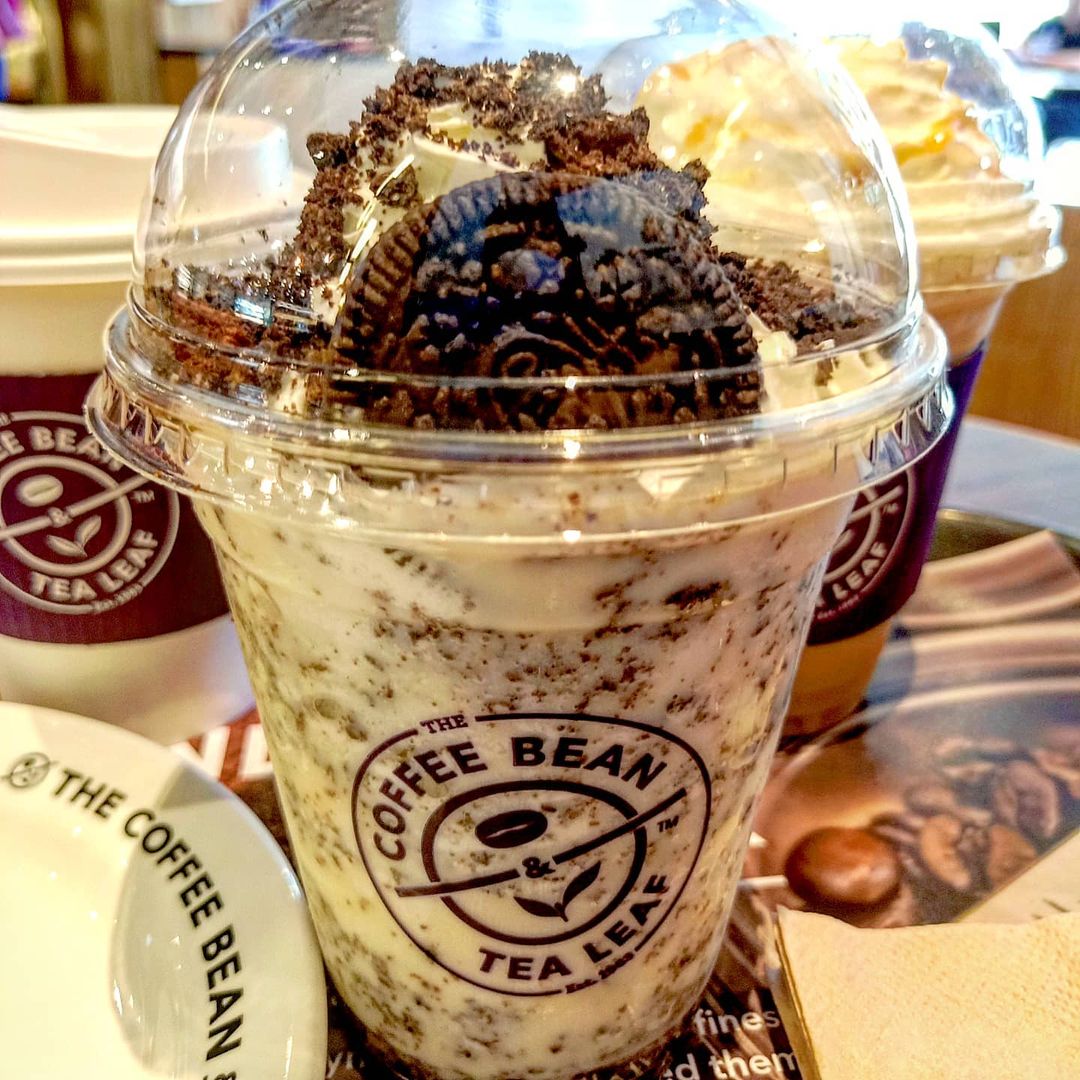 Coffee Bean offering Cookies & Cream Deluxe at 19.90 for 4, time to