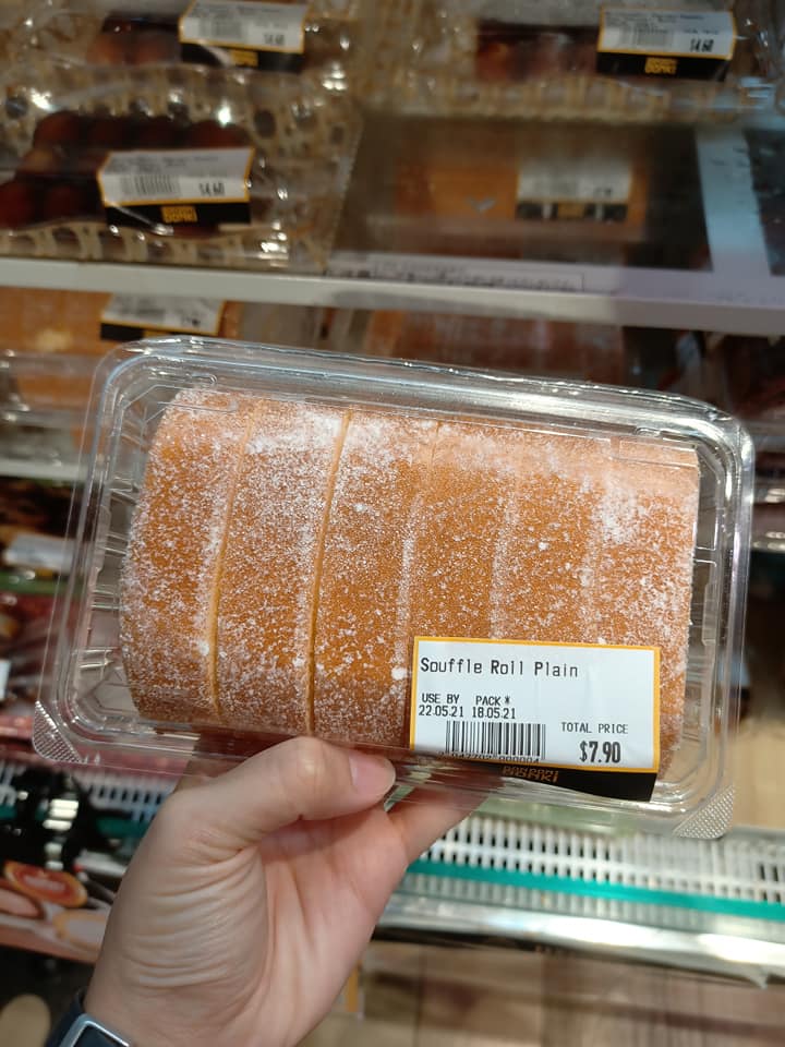 Don Don Donki has Plain & Chocolate Souffle Roll Cakes that are so ...