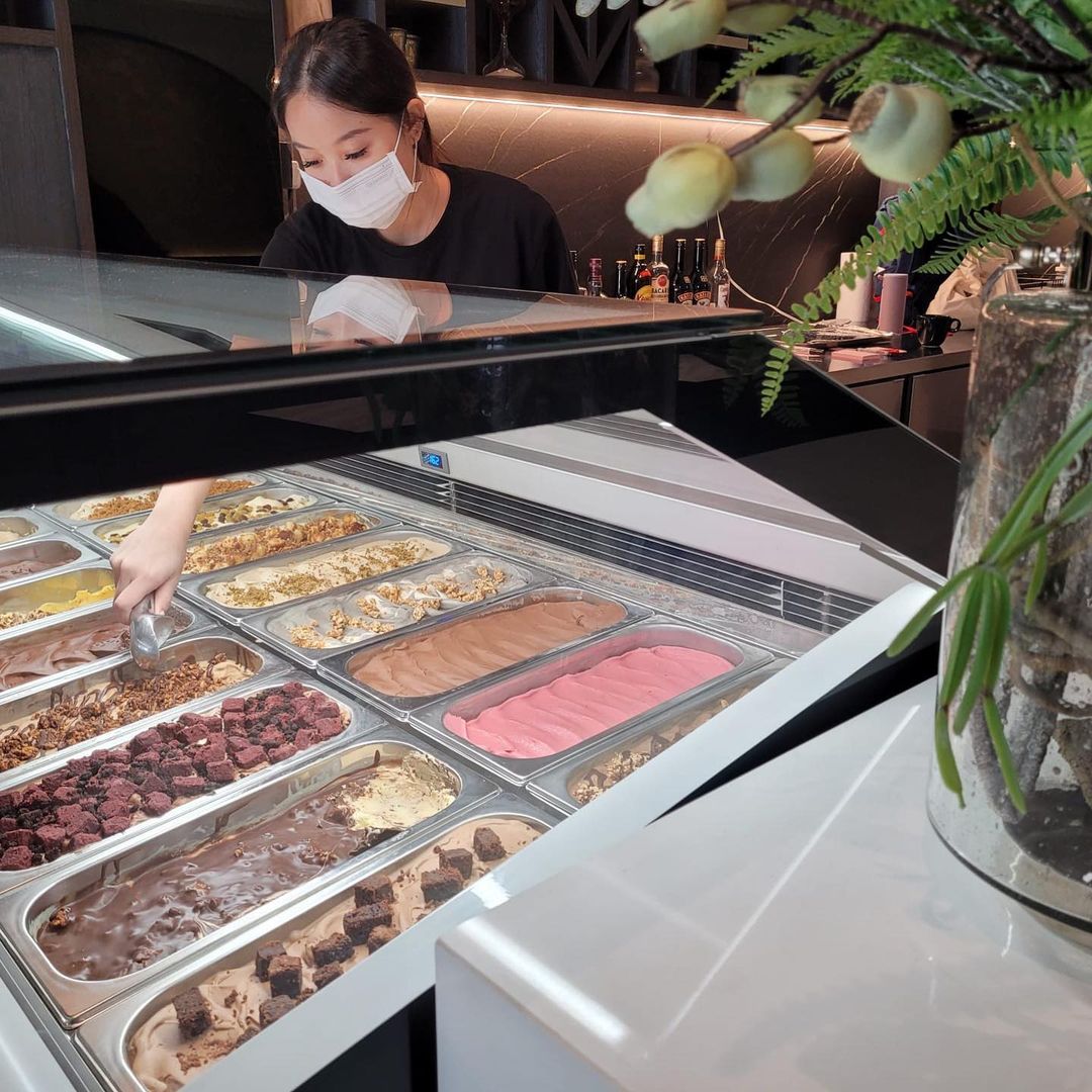 Popular M'sian Ice Cream Bar opens in Outram, has handmade boozy ice